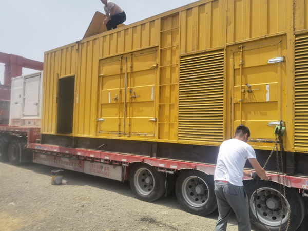 福州汽油发电机对供油装置的要求